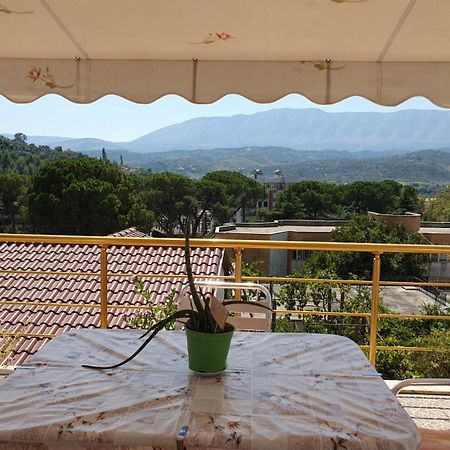 Sara Guesthouse Μπεράτ Εξωτερικό φωτογραφία