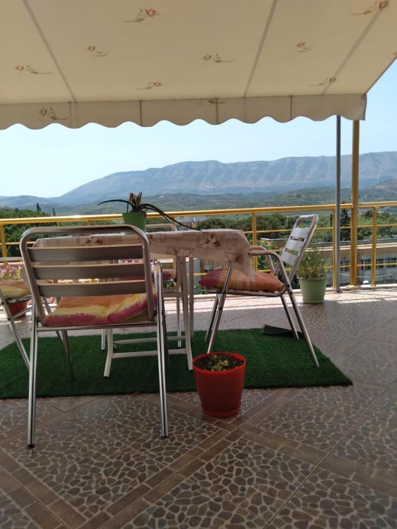 Sara Guesthouse Μπεράτ Εξωτερικό φωτογραφία