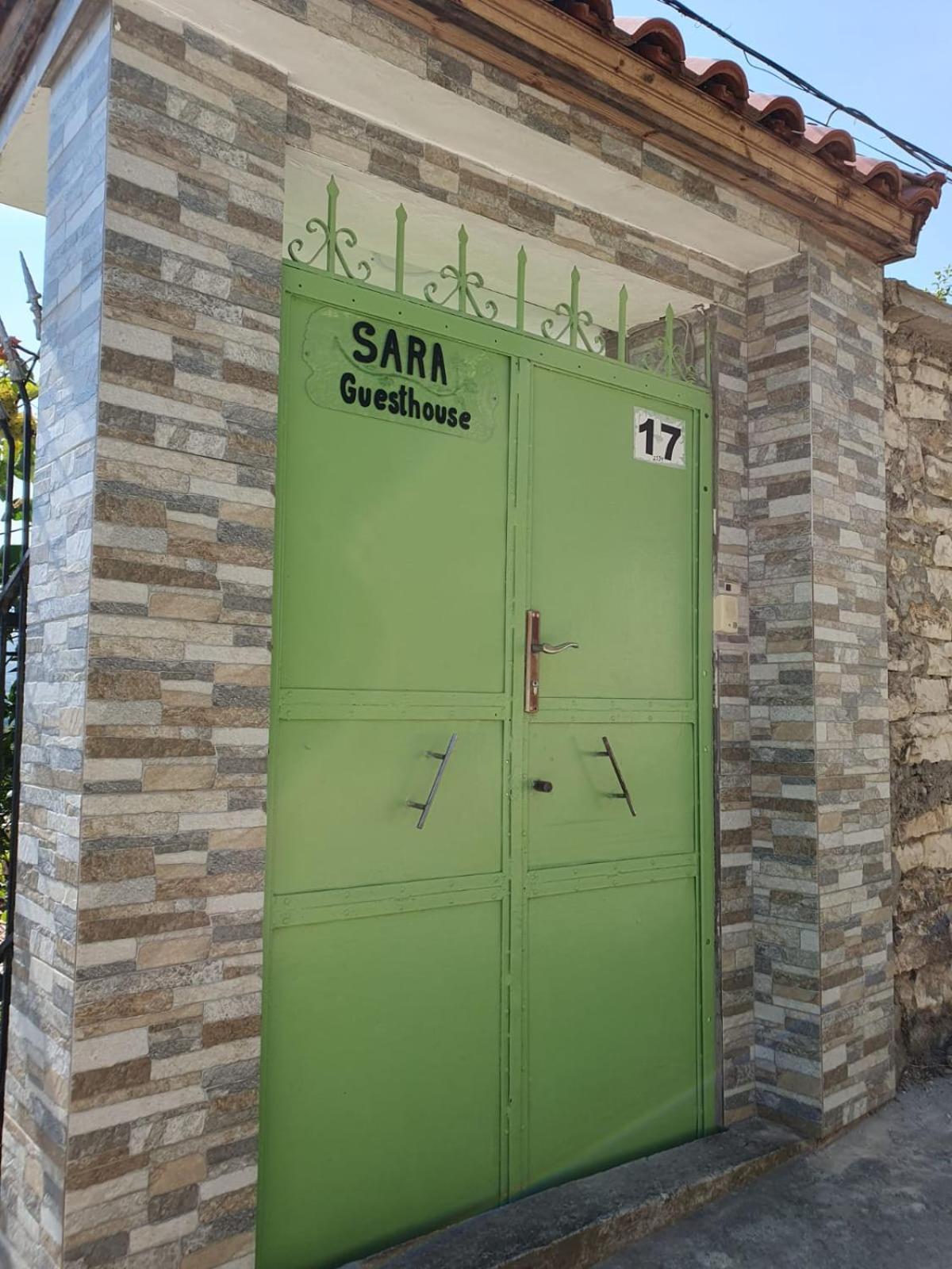 Sara Guesthouse Μπεράτ Εξωτερικό φωτογραφία