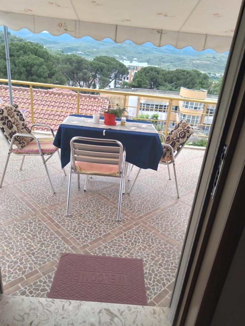 Sara Guesthouse Μπεράτ Εξωτερικό φωτογραφία